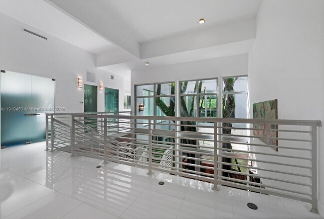 Building Photo - 3861 Kumquat Ave