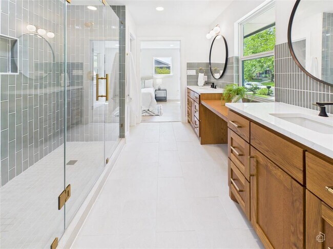 Building Photo - 7019 Creighton Ln