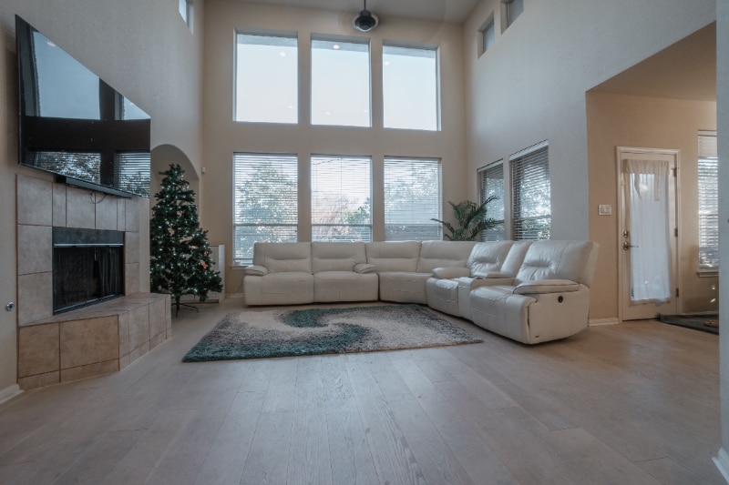 Building Photo - 917 Cavalry Ride Trail