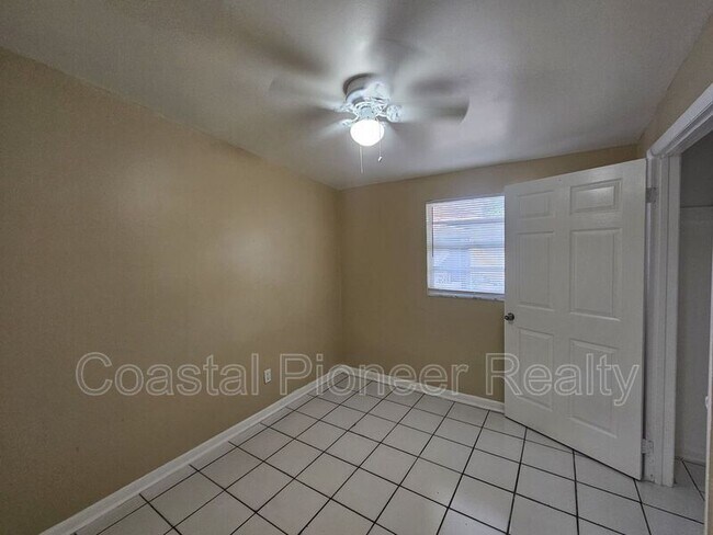 Building Photo - 4431 Atwater Dr