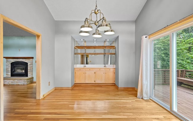 Building Photo - GREENVILLE LOOP- 3 bed | 2 bath house w/ private yard!