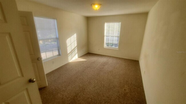 Building Photo - 5915 Brickleberry Ln