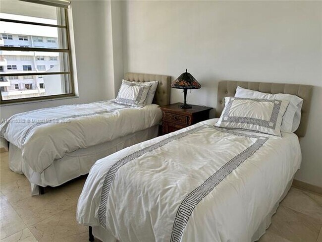 Building Photo - 199 Ocean Ln Dr