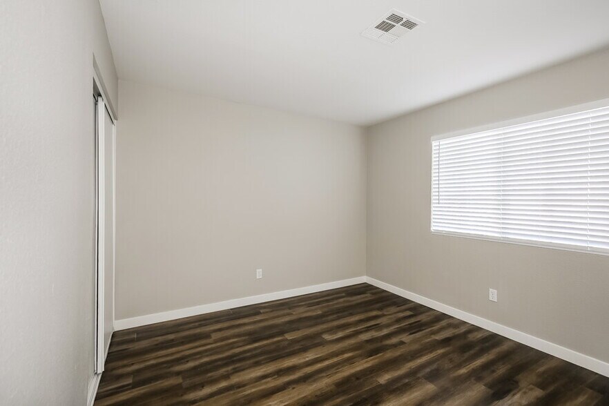 Building Photo - 2717 Fern Forest Ct
