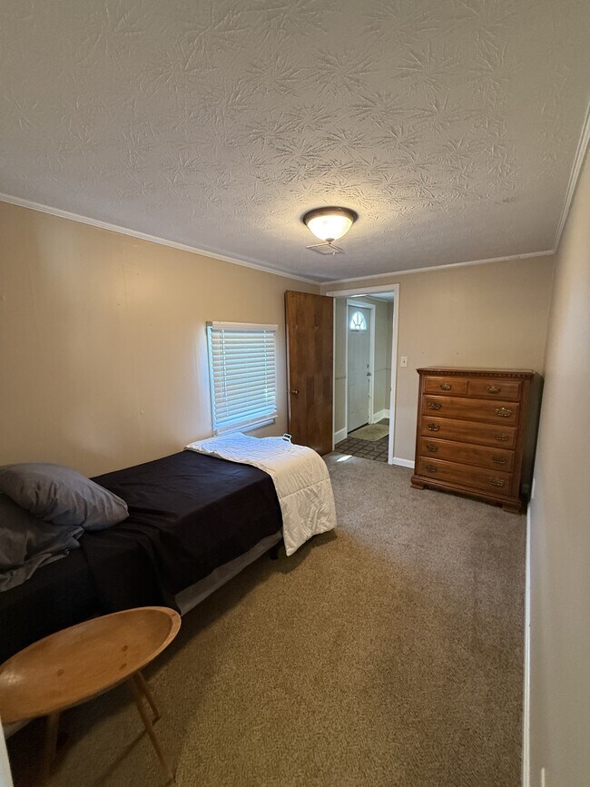 Building Photo - 11324 Rineyville Rd