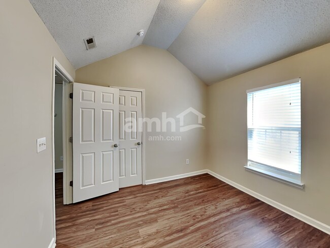 Building Photo - 1401 Cherith Ct NW