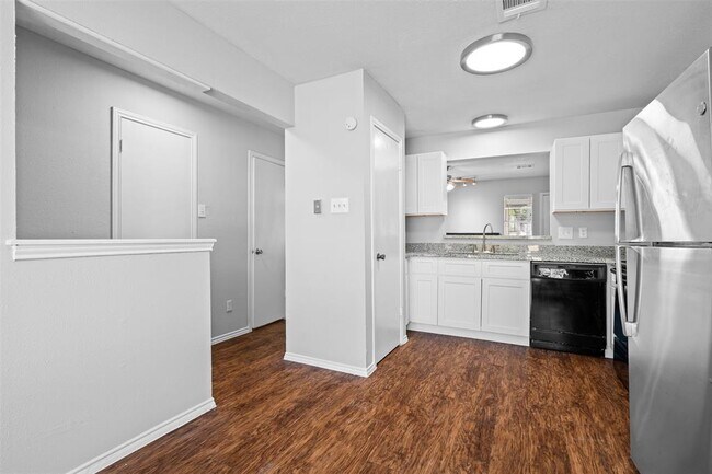 Building Photo - 1806 River Crossing Cir