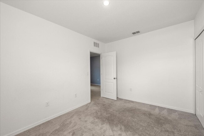 Building Photo - 8959 Cascade Price Cir