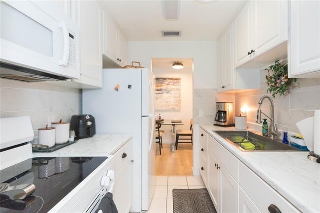 Building Photo - 4914 Hazner St