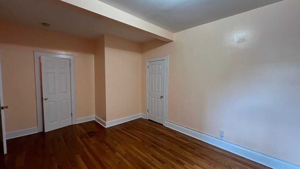 Bedroom - 148 37th St