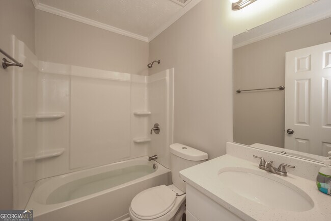 Building Photo - 100 Nandover Way