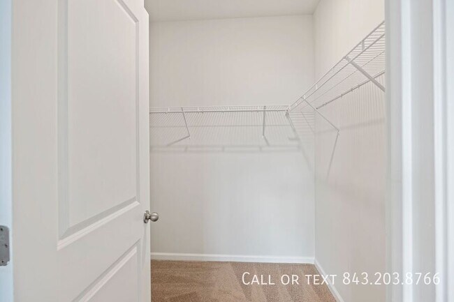 Building Photo - 103 Green Passage Ln