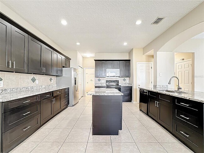 Building Photo - 9551 Bennington Chase Dr
