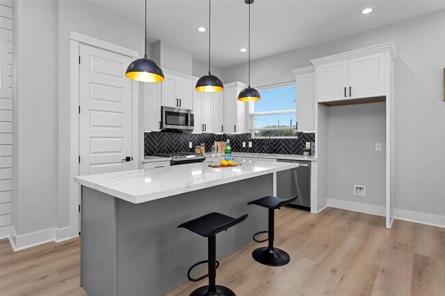 Building Photo - 1616 Euel St