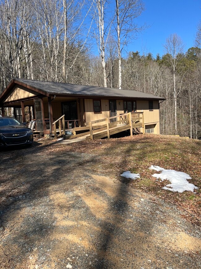 Building Photo - 267 Bryson Rd