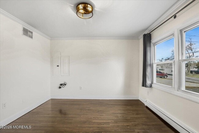 Building Photo - 247 Sprucewood Dr