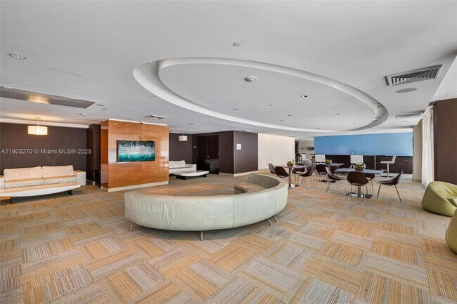 Building Photo - 951 Brickell Ave