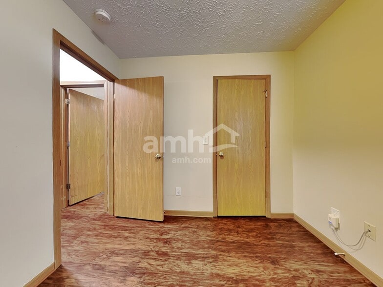 Building Photo - 12 Mynah Dr