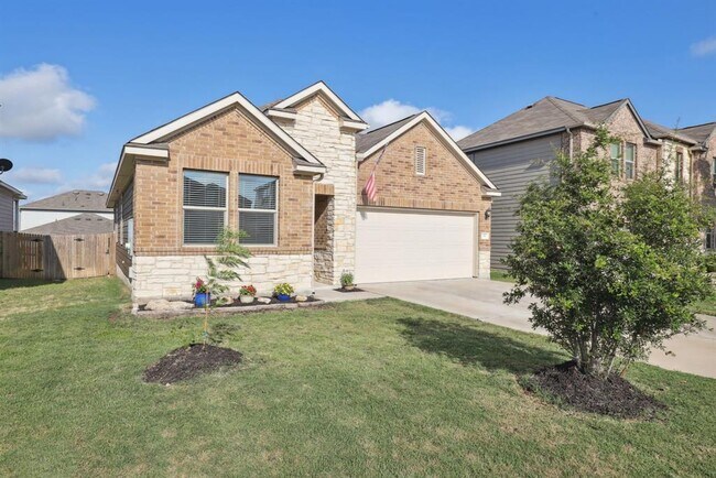 Building Photo - 177 Flexus Ln
