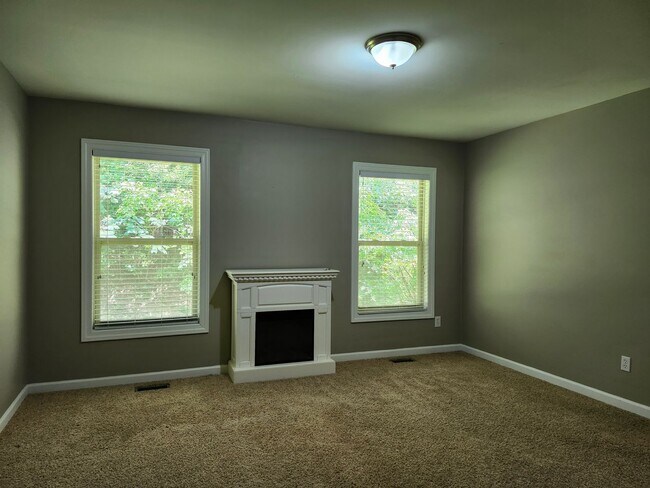 Building Photo - 3 Bedroom 2 bath Home in Stuart Heights