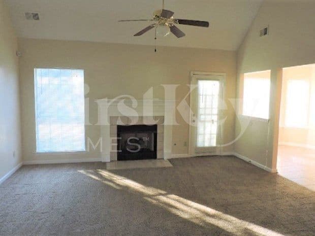 Building Photo - 7469 Midnight Cove