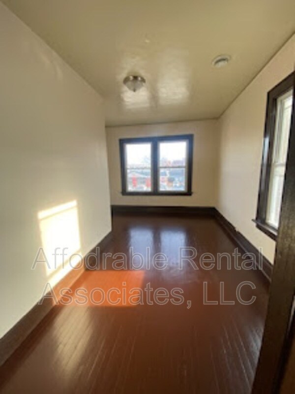 Building Photo - 2269 S 16th St