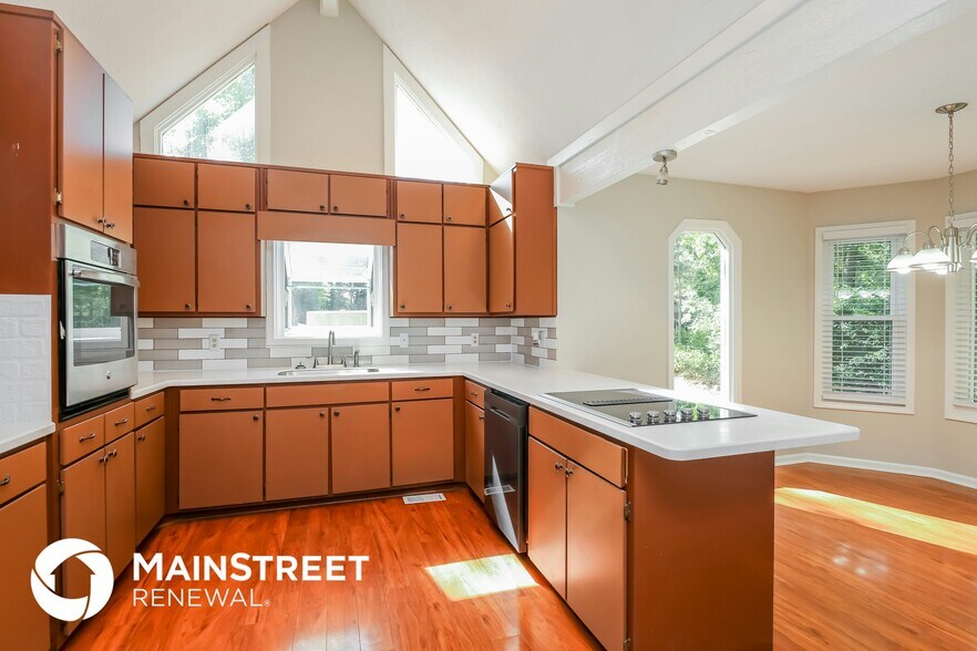 Building Photo - 1255 Taramore Dr