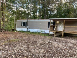 Building Photo - 2 Bedrooms, 2 Bathrooms - Home in Cedar Bluff!