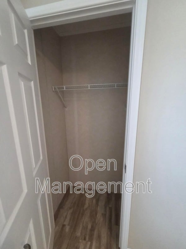 Building Photo - 8701 NE 107th Pl