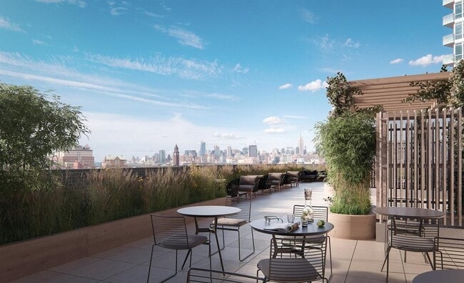 Building Photo - 75 Park Ln S