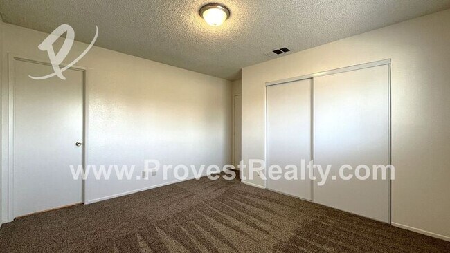 Building Photo - 8914 I Ave
