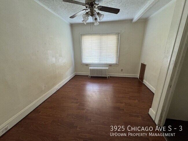 Building Photo - 3925 Chicago Ave