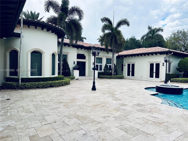 Building Photo - 6180 SW 132nd St