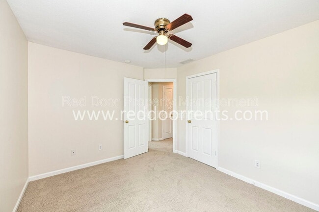 Building Photo - 13340 W Golden Gate Dr