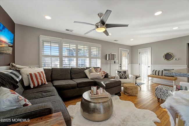 Building Photo - 515 Stone Harbor Ave