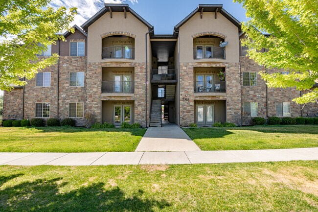 Building Photo - 358 S 550 W