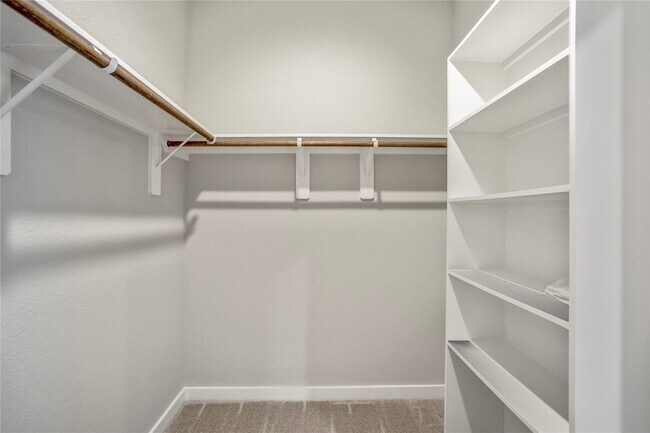 Building Photo - 8474 Berry Green Ln