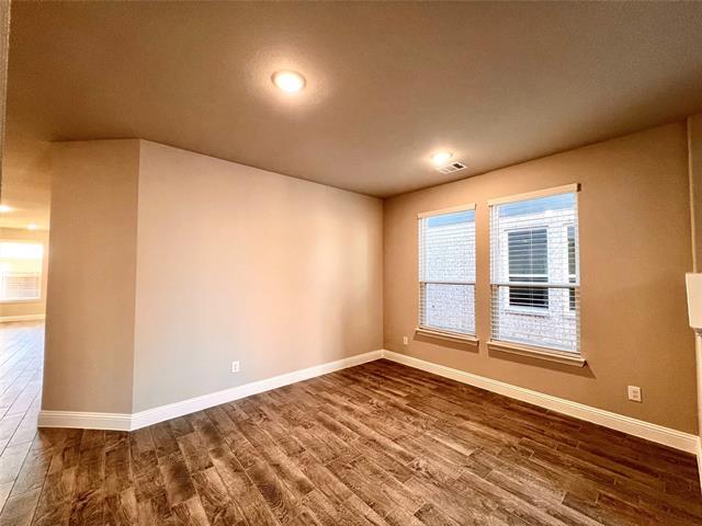 Building Photo - 2803 Woodland Ct