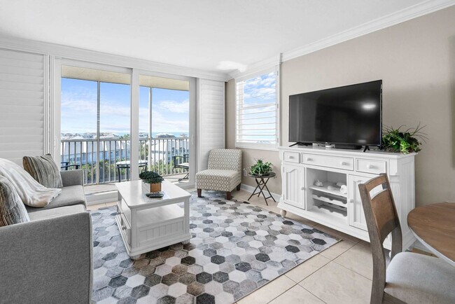 Building Photo - 5600 Bonita Beach Rd SW