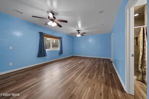 Building Photo - 463 Larson Rd