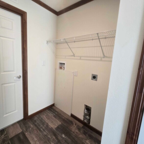 Building Photo - 318 Autumn Park Dr