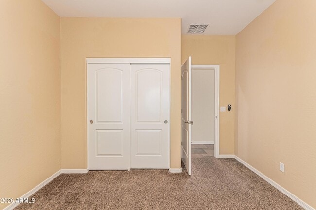 Building Photo - 9058 W Redbird Rd