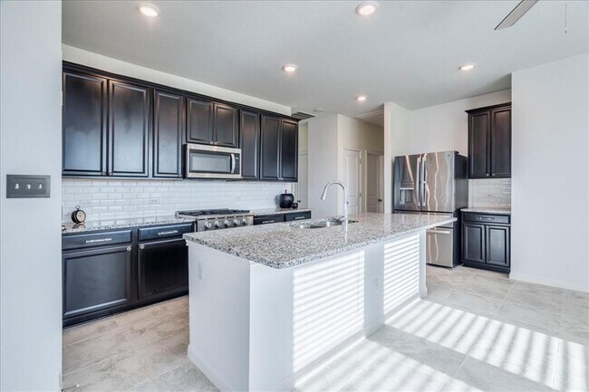 Building Photo - 101 Otella St