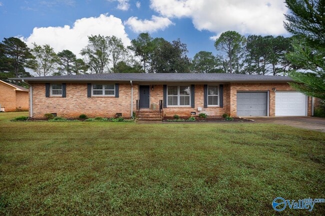 Building Photo - 2105 Shannonhouse Rd SW