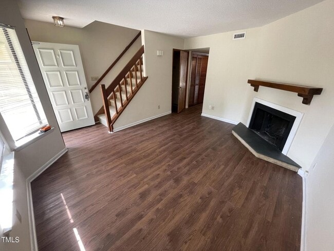 Building Photo - 5851 Shady Grove Cir