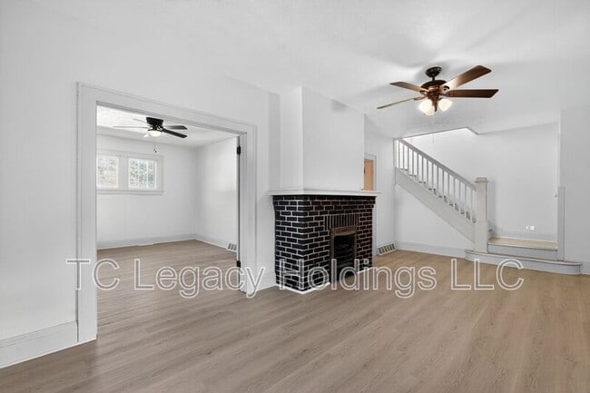 Building Photo - 316 Harrison St