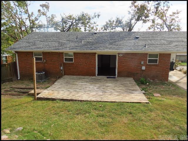 Building Photo - 101 White Oak Ln