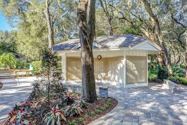 Building Photo - Ocean Village, 3 bed, 2 bath, FULLY furnished home! Walk to the Beach!