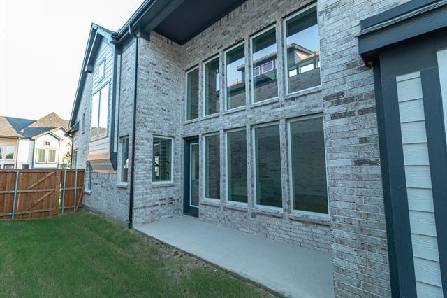 Building Photo - 4924 Daybreak Dr