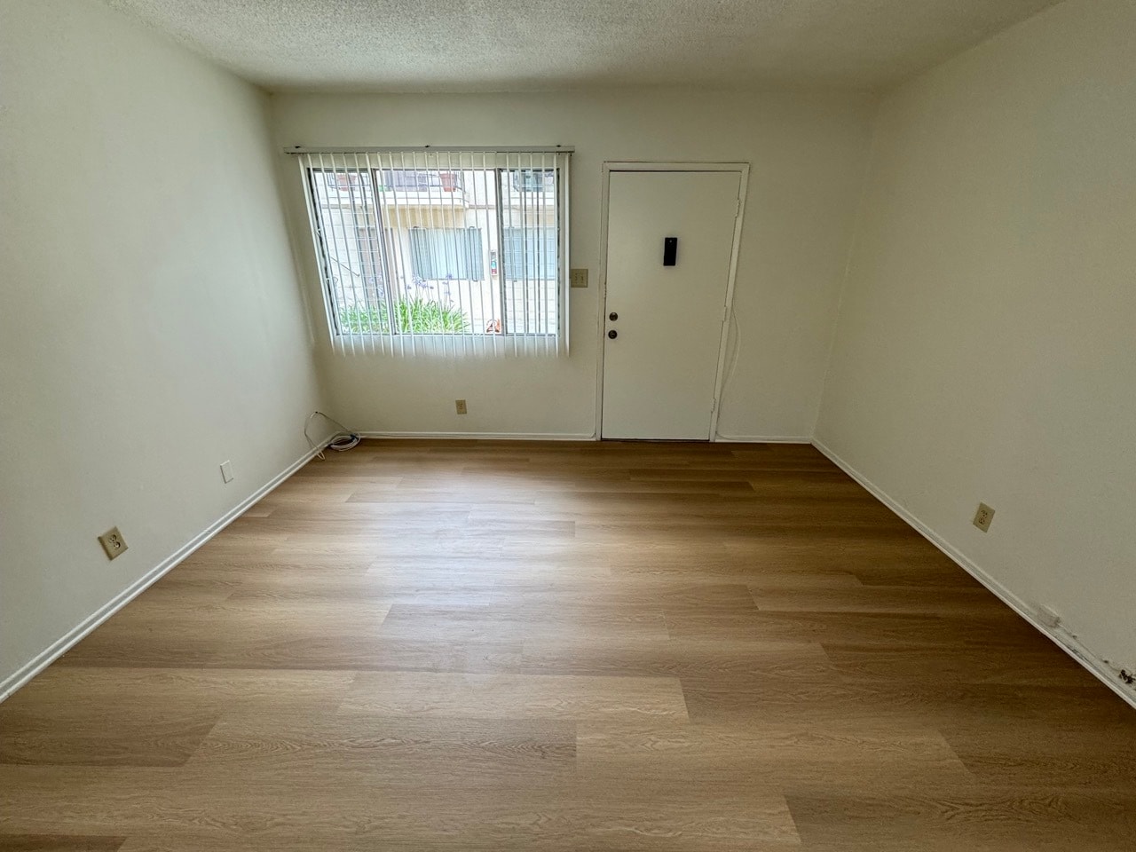 Building Photo - 5102 Inglewood Blvd